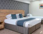 Room image #10 at Best Western Northfields Ealing Hotel