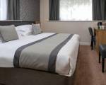 Room image #8 at Best Western Northfields Ealing Hotel